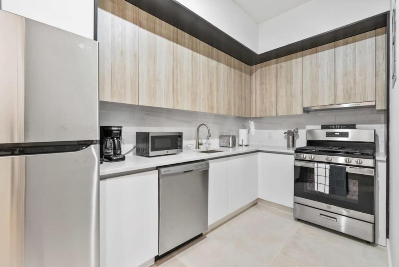 Top Notch 2Br Suite Minutes To Central Park New York Bagian luar foto